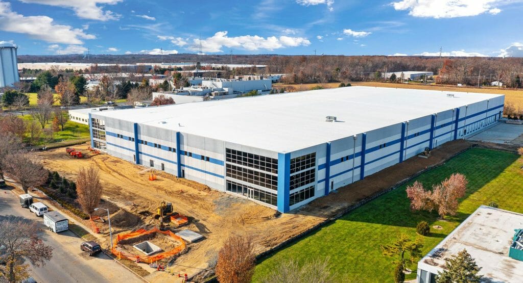 NY_JiffyProperties Jiffy Properties Facility - Jiffy Properties industrial warehouse in New York.