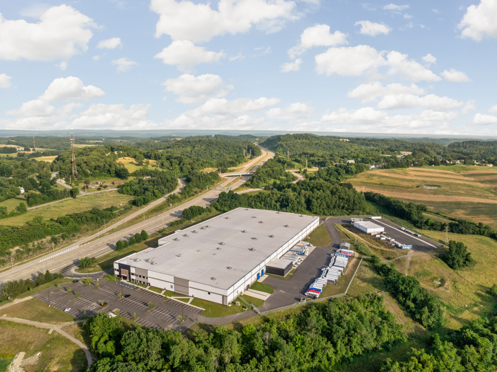 FrankFuhrerBeverage-109 Aerial view of Frank B. Fuhrer Wholesale beverage distribution facility, ARCO Design/Build project